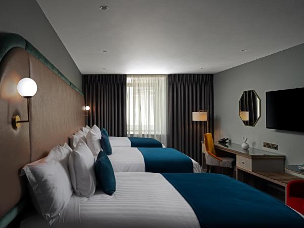 The Savoy Hotel : photo 5 de la chambre chambre familiale