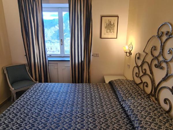 Palatium Mari : photo 1 de la chambre chambre double supérieure - vue sur mer - sans terrasse