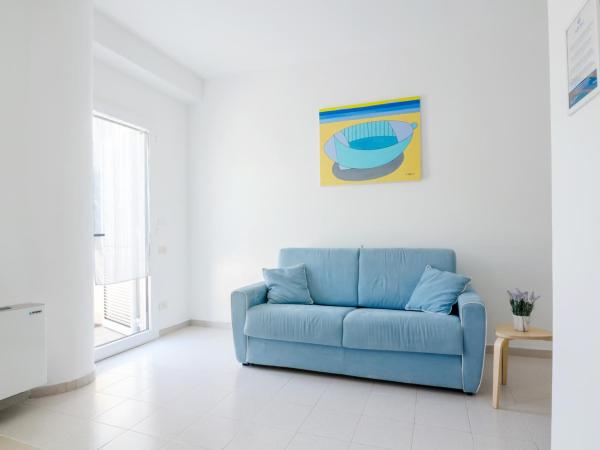 OraBlu Exclusive Villas : photo 2 de la chambre maison 2 chambres avec vue partielle sur la mer