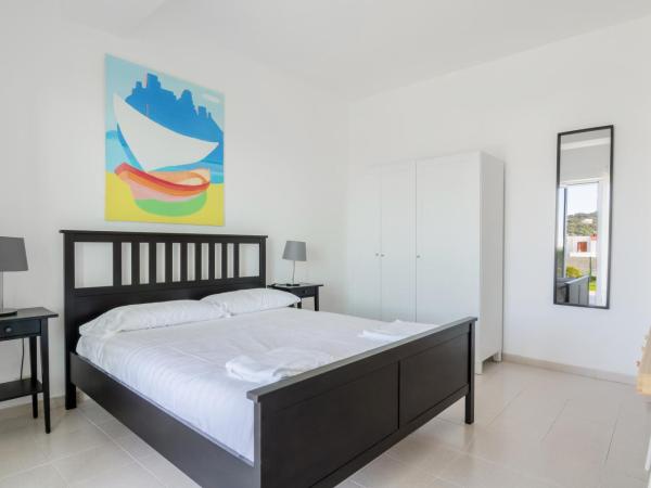 OraBlu Exclusive Villas : photo 4 de la chambre maison 2 chambres avec vue partielle sur la mer
