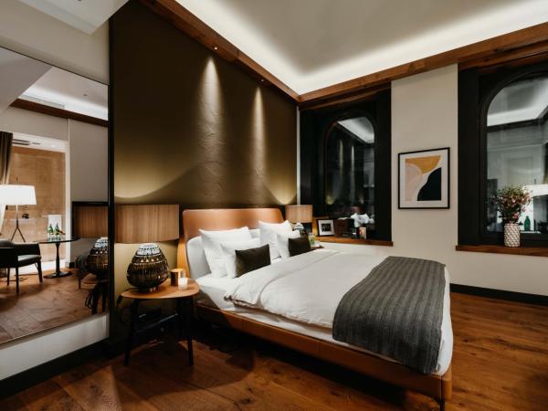 DO & CO Hotel München : photo 3 de la chambre chambre lit king-size supérieure