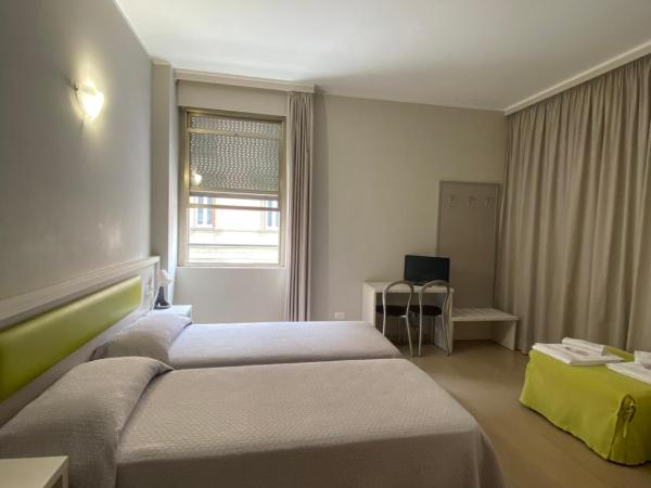 Hotel Due Giardini : photo 1 de la chambre chambre lits jumeaux Économique avec salle de bains commune - bâtiment séparé