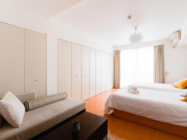 GuestHouse MIYABI : photo 3 de la chambre chambre lits jumeaux standard avec canapé