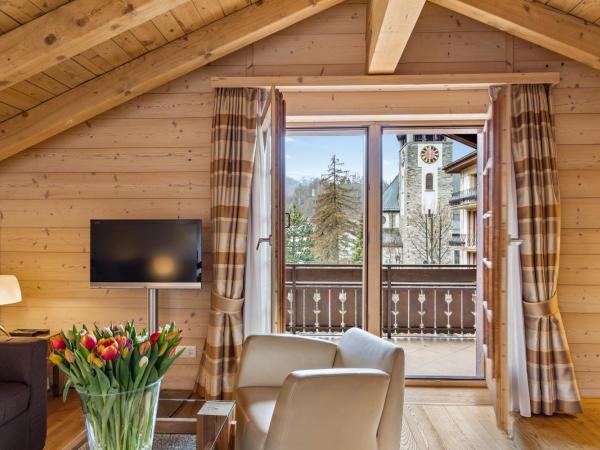 Grand Hotel Zermatterhof : photo 7 de la chambre suite chalet avec balcon