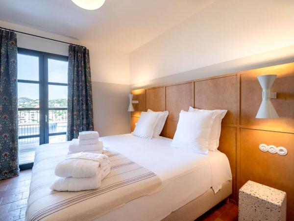 Hôtel Restaurant Villa Joséphine : photo 1 de la chambre chambre deluxe double ou lits jumeaux