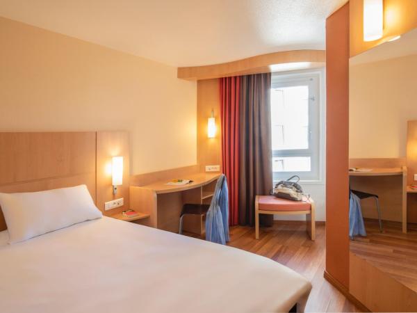 ibis Tours Centre Gare : photo 1 de la chambre chambre double standard