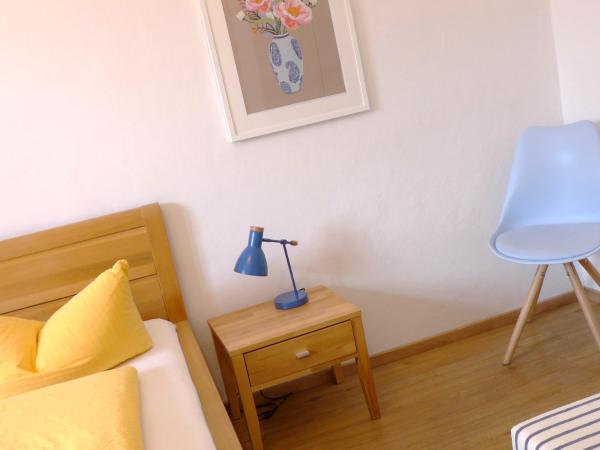 Pension Stoi budget guesthouse : photo 8 de la chambre chambre simple avec salle de bains commune