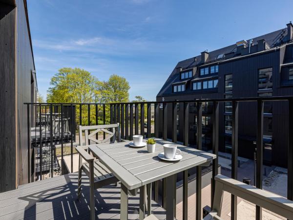Apartamenty Koło Brzegu by Noclegi Renters : photo 8 de la chambre appartement avec balcon