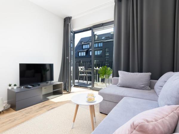 Apartamenty Koło Brzegu by Noclegi Renters : photo 7 de la chambre appartement avec balcon