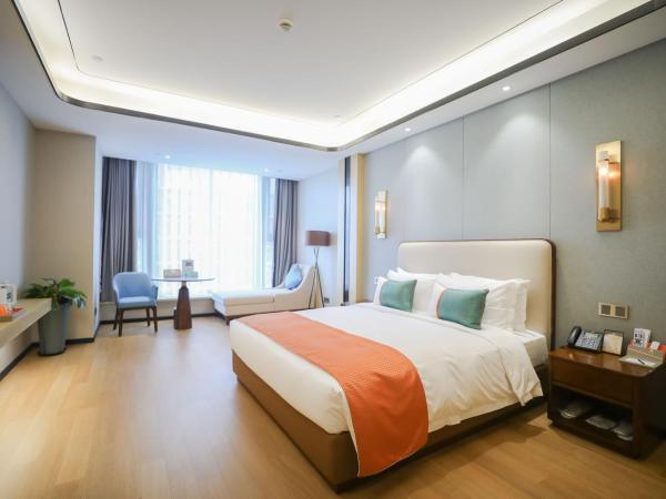 Jinling Funhome Hotel Nanjing Jiulong Lake - Nanjing South Railway Station : photo 3 de la chambre chambre double deluxe - vue sur lac