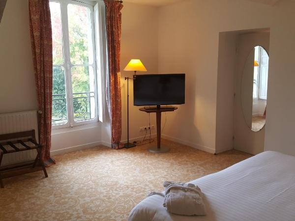 Hôtel Villa Navarre - Les Collectionneurs : photo 3 de la chambre offre spéciale - chambre double supérieure avec soins spa