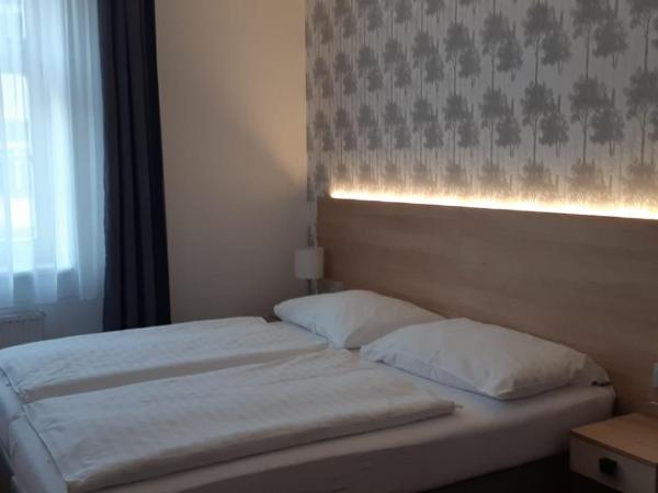 Hotel Flora : photo 2 de la chambre chambre double ou lits jumeaux