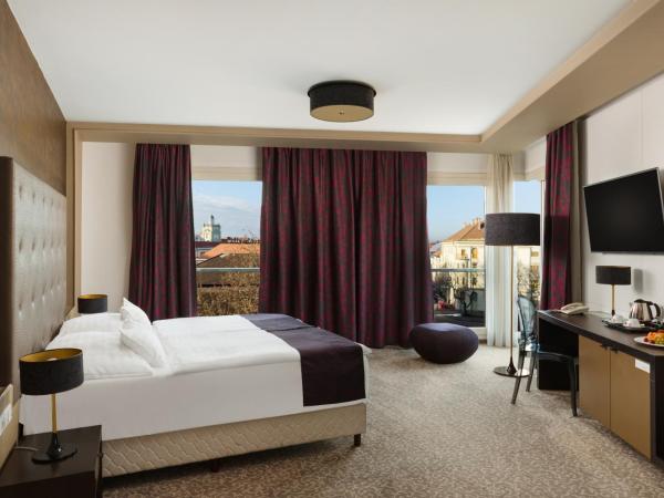 Corso Hotel Pécs : photo 1 de la chambre chambre double deluxe