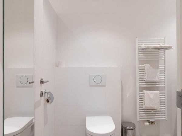 Hotel du Théâtre : photo 9 de la chambre chambre double Économique