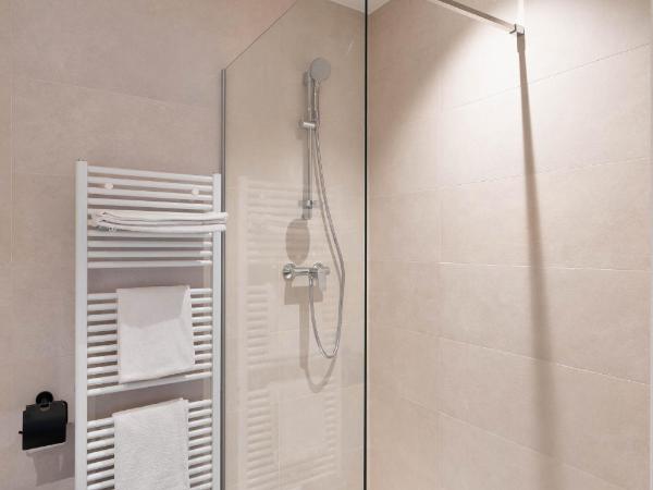 Hotel du Théâtre : photo 6 de la chambre chambre lits jumeaux standard