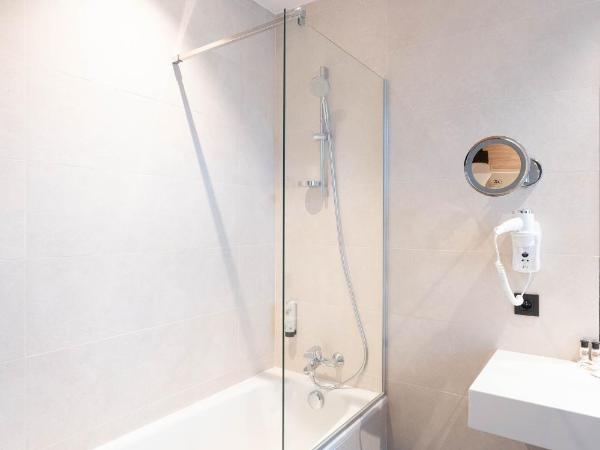 Hotel du Théâtre : photo 4 de la chambre chambre quadruple