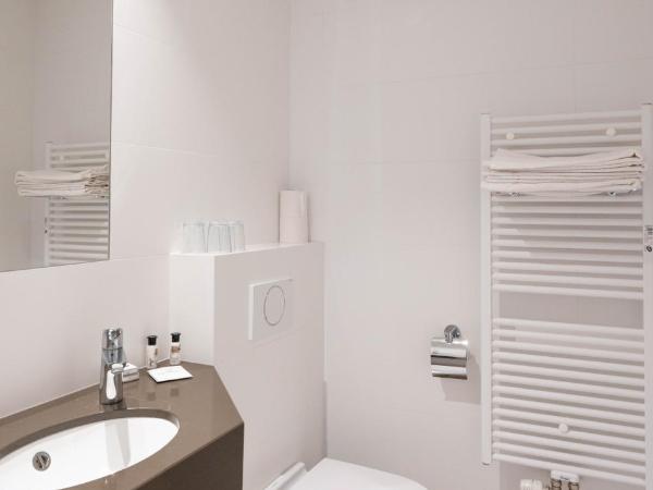 Hotel du Théâtre : photo 5 de la chambre chambre familiale