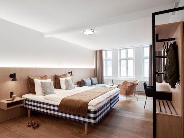 Hotel Oasia Aarhus City : photo 2 de la chambre chambre moderne supérieure