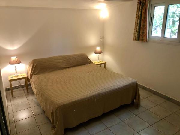 Villa Les Lieges de Palombaggia : photo 8 de la chambre bungalow - vue sur jardin