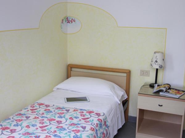 Hotel Villa Cecilia : photo 4 de la chambre chambre simple