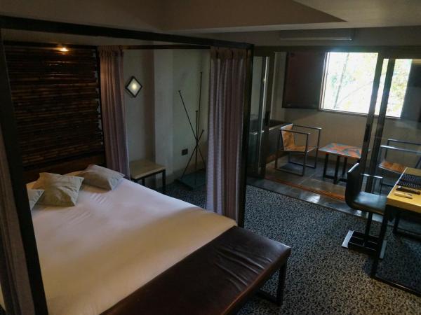 Prodeo Hotel + Lounge : photo 5 de la chambre suite lit queen-size standard