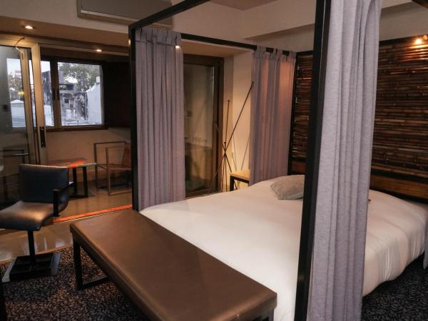 Prodeo Hotel + Lounge : photo 6 de la chambre suite lit queen-size standard