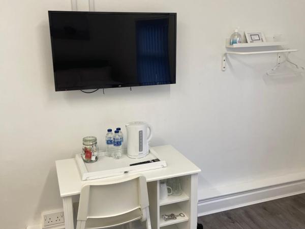 County serviced accommodation : photo 3 de la chambre chambre triple standard