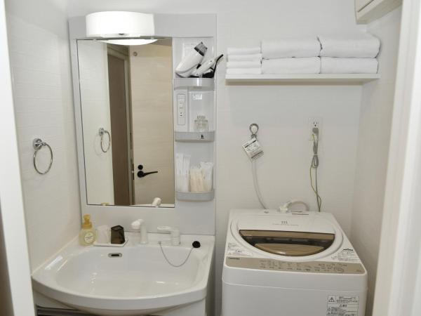 CRYSTAL & RESORT FUKUOKA : photo 5 de la chambre chambre double avec lit d'appoint