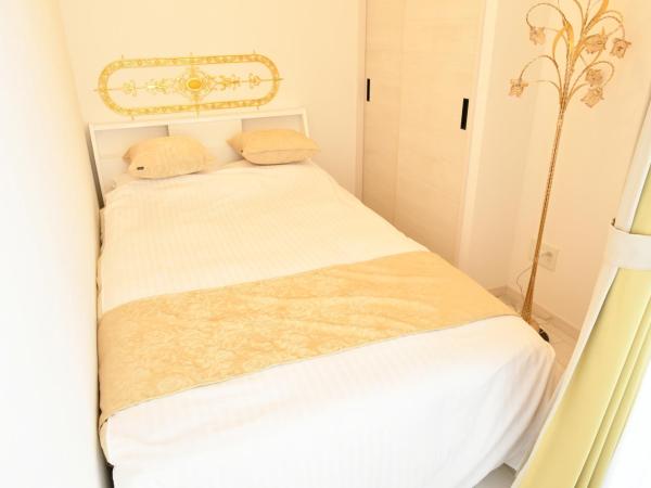 CRYSTAL & RESORT FUKUOKA : photo 1 de la chambre chambre double Économique avec petit lit double