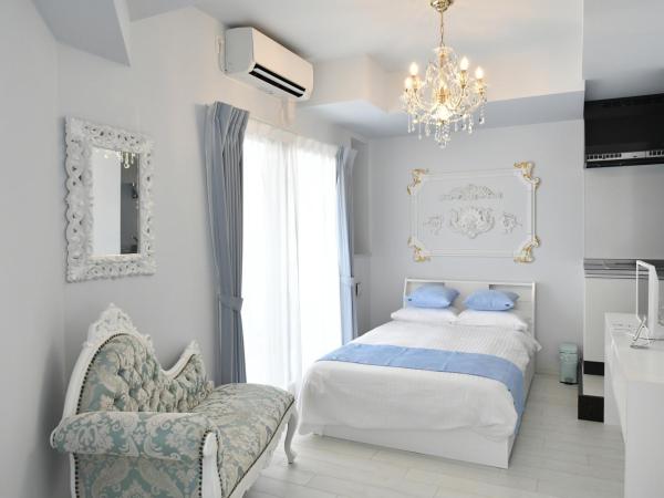 CRYSTAL & RESORT FUKUOKA : photo 2 de la chambre chambre double Économique avec petit lit double