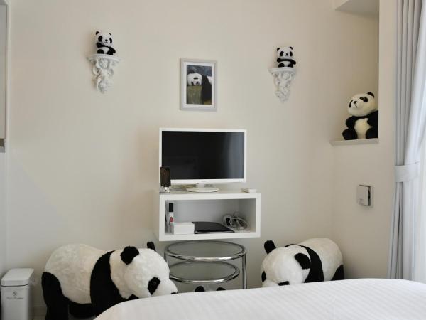 CRYSTAL & RESORT FUKUOKA : photo 3 de la chambre chambre double Économique avec petit lit double