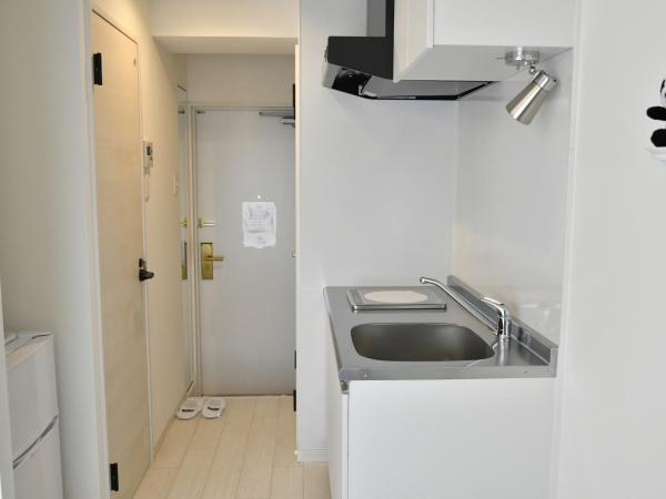 CRYSTAL & RESORT FUKUOKA : photo 2 de la chambre chambre double Économique avec petit lit double