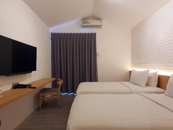Ra Inn Kemang : photo 5 de la chambre chambre double ou lits jumeaux standard avec balcon