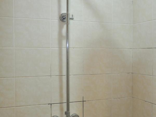 Kuching Transit Inn : photo 7 de la chambre family deluxe (without window)