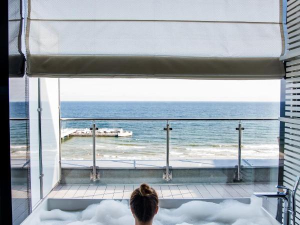 Sanatorium Uzdrowiskowe Bałtyk : photo 2 de la chambre suite deluxe - vue sur mer