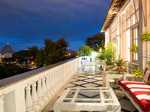 Prestige Property - Da Costa : photo 7 de la chambre chambre lit king-size avec balcon
