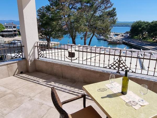 Villa Vista : photo 3 de la chambre chambre double deluxe avec balcon - vue sur mer