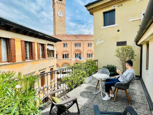 Palazzina300 : photo 10 de la chambre suite avec terrasse