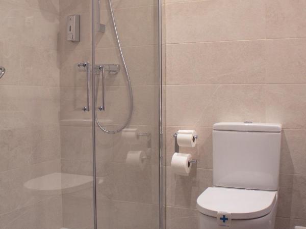 Hotel Ezeiza : photo 4 de la chambre chambre lits jumeaux