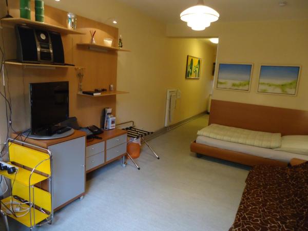 Air Boardinghouse Tulip Stockum, zu Fuß - 3 Minuten zur Messe : photo 2 de la chambre studio