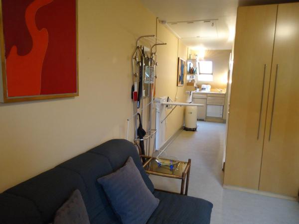 Air Boardinghouse Tulip Stockum, zu Fuß - 3 Minuten zur Messe : photo 1 de la chambre appartement en duplex