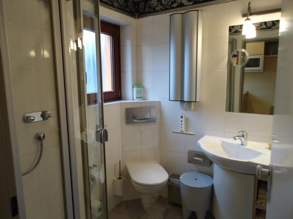 Air Boardinghouse Tulip Stockum, zu Fuß - 3 Minuten zur Messe : photo 9 de la chambre studio