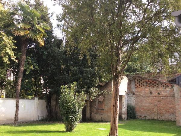 Villa Fiorentino : photo 9 de la chambre chambre double ou lits jumeaux deluxe – vue sur jardin