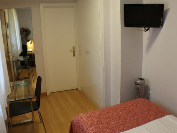 Hotel Picos De Europa : photo 5 de la chambre chambre simple