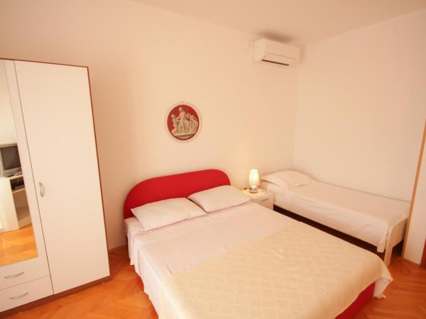 Villa Brajković : photo 9 de la chambre appartement 1 chambre avec terrasse