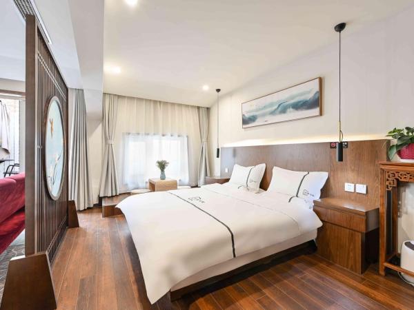 Xingshe Alley Courtyard Hotel Beijing Wangfujing Forbidden City Branch : photo 1 de la chambre sunshine balcony family room