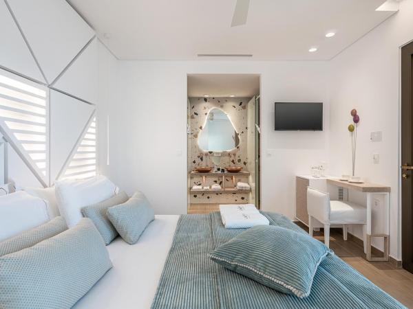 Lagon Life Spirit Boutique Hotel - Adults Only : photo 6 de la chambre chambre double avec piscine privée - vue sur jardin 