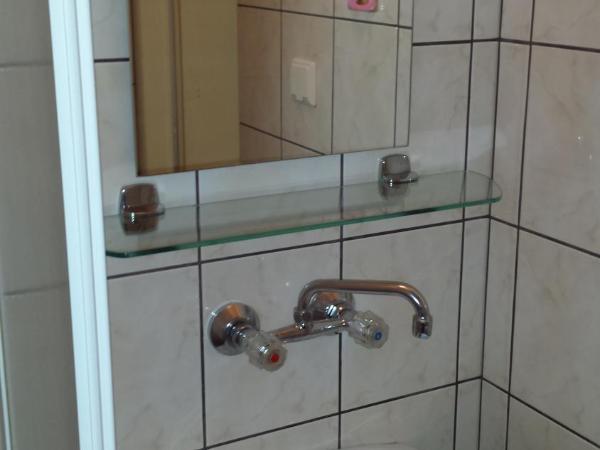 Wynajem pokoi : photo 6 de la chambre chambre double - vue sur jardin