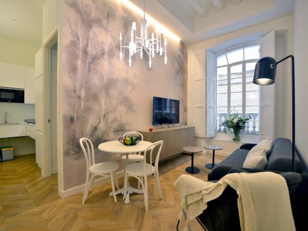 Plaza Mina Suites - Adults Recommended by Luxury Suites Cadiz : photo 2 de la chambre appartement - rez-de-chaussée