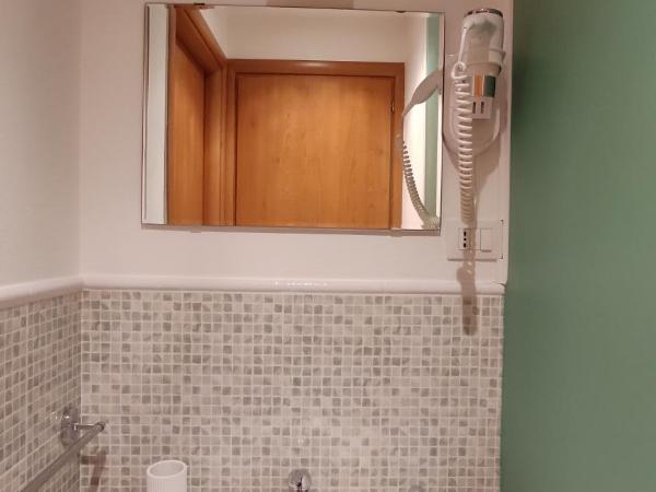 Nell'Azzurro : photo 9 de la chambre chambre simple avec salle de bains 